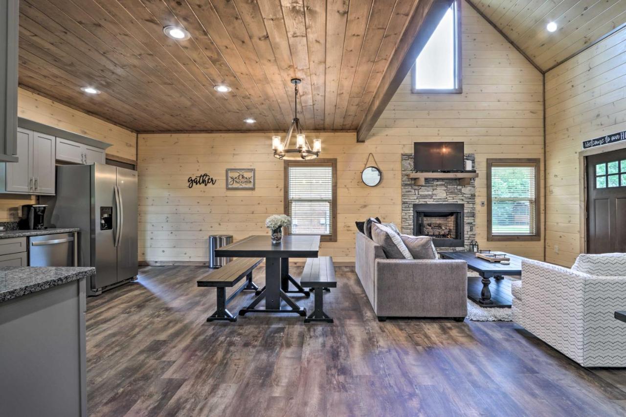 세비어빌 Smoky Cove Retreat With Private Hot Tub And Deck! 빌라 외부 사진
