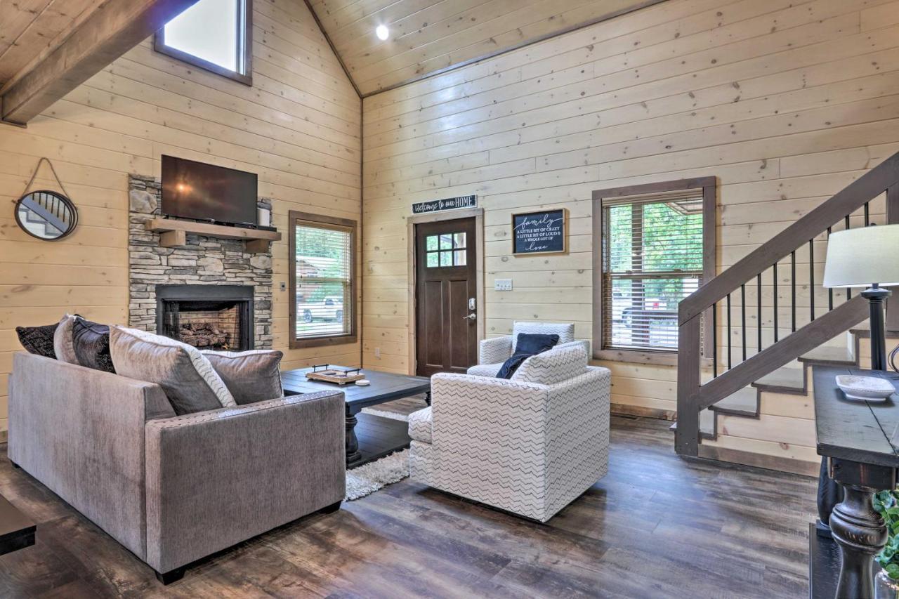 세비어빌 Smoky Cove Retreat With Private Hot Tub And Deck! 빌라 외부 사진