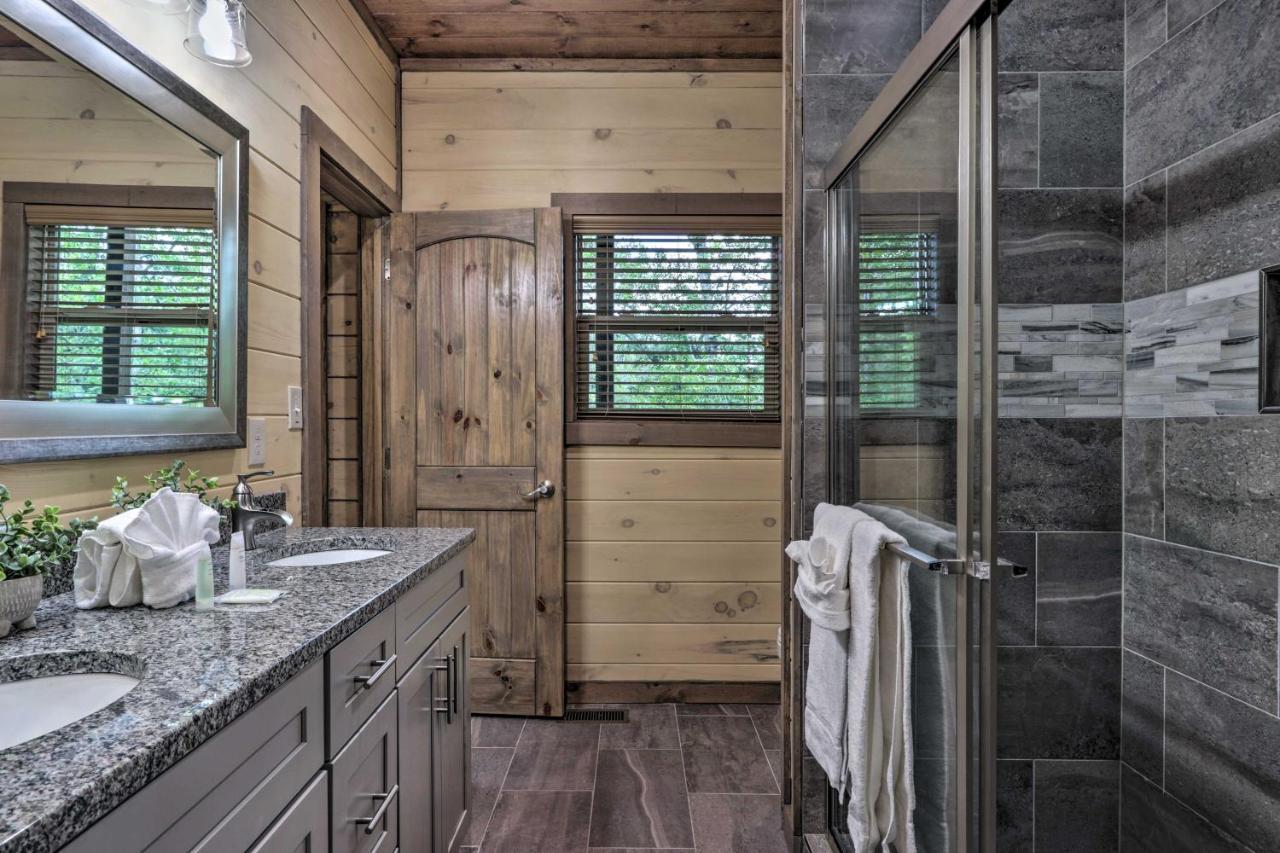 세비어빌 Smoky Cove Retreat With Private Hot Tub And Deck! 빌라 외부 사진