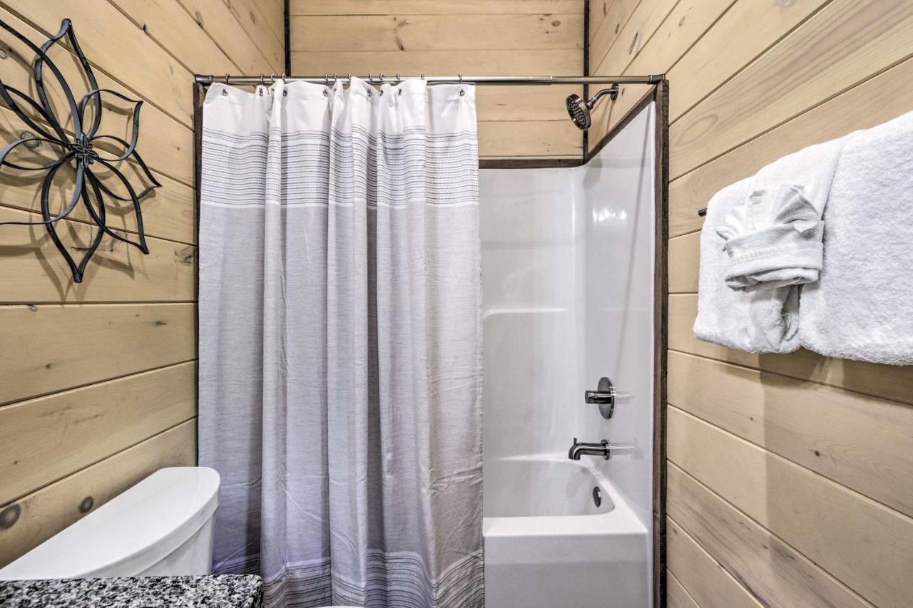 세비어빌 Smoky Cove Retreat With Private Hot Tub And Deck! 빌라 외부 사진